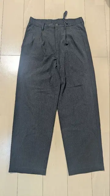 무인양품 건조하기 쉬운 이지턱 와이드 팬츠 M