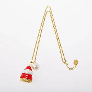 Q-pot 스트로베리 산타클로스 목걸이
