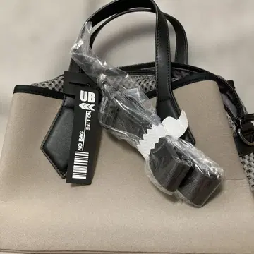 UB 숄더백 베이지/블랙