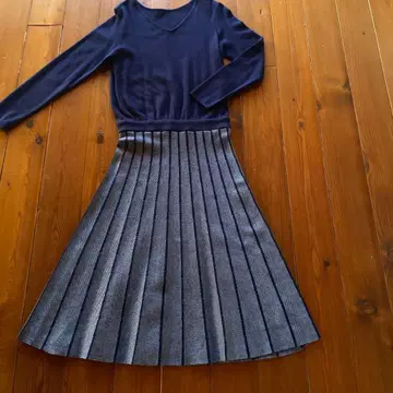 온워드 해린본 니트 원피스 네이비