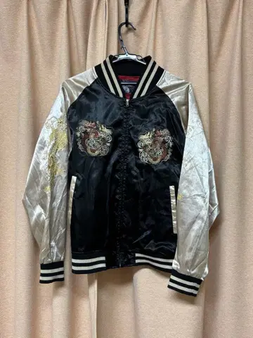 블랙 화이트 스카잔