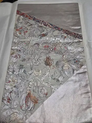 실버 계열 꽃무늬 자수 후쿠로 오비