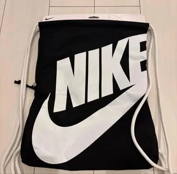 [ 새상품/미사용 ] Nike 냅색 블랙/화이트