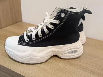 CONVERSE ALL STAR 블랙 통굽 하이컷 스니커즈