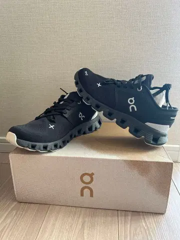 On 러닝화 cloud X3 블랙 24cm