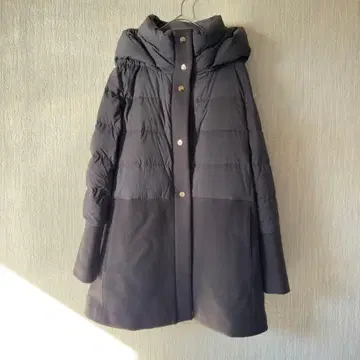 [ 새상품급 ] HERNO 울 절개 다운 코트 다크 그레이 골드 40