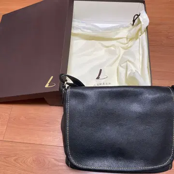 츠치야 가방 톤 오일 누메 숄더백 한정판 블랙