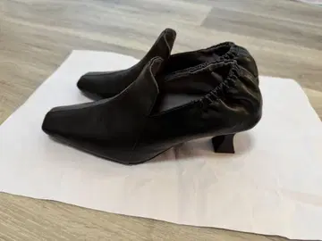 RANDA 부티 DIANA 유나이티드 애로우즈 미라 오웬 ZARA 이에나