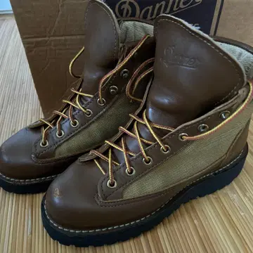 레어 Danner 다너라이트