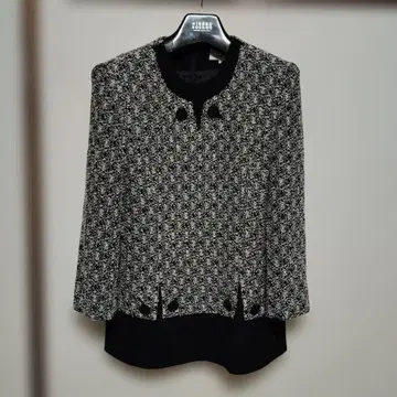 ALPHA SHOW 스튜디오 알파의 새상품 노카라 자켓