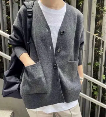 23AW 스픽 앤 스팬 더블 자카드 빅 가디건 그레이