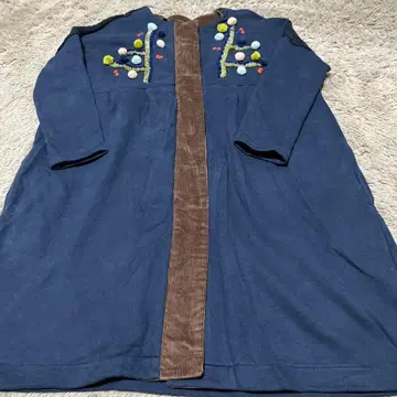 rhythm 네이비 자수 가디건