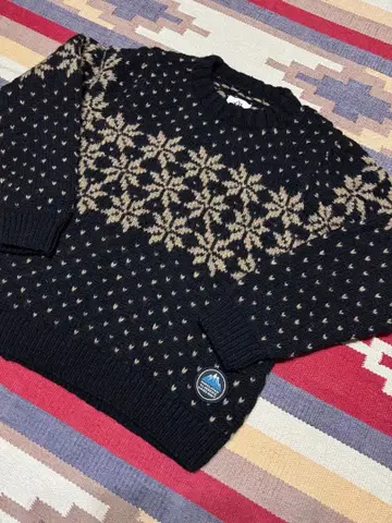 HIMALAYAN CLIMBER'S CAMBIO 울 니트 스웨터