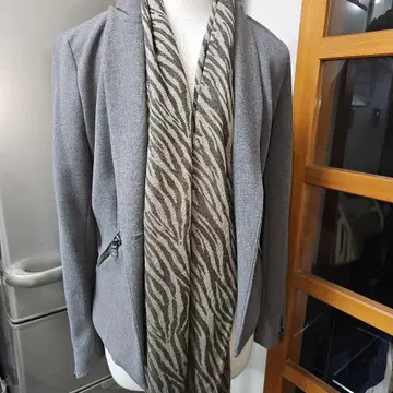 그레이 테일러드 자켓