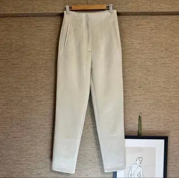 새상품 ZARA 베이지 캐주얼 팬츠 M 사이즈