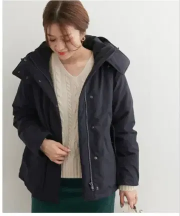 URBAN RESEARCH DOORS 네이비 숏 다운 자켓