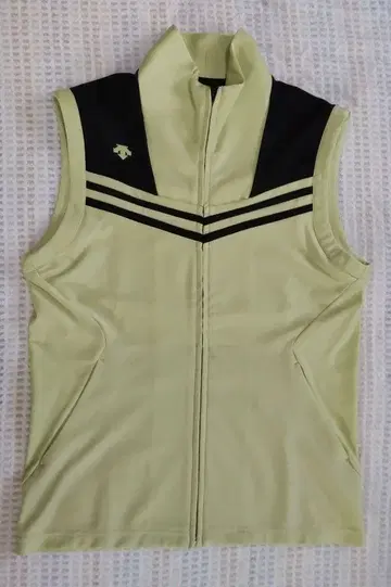 DESCENTE 데상트 골프 남성용 베스트 옅은 옐로우 컬러 블랙