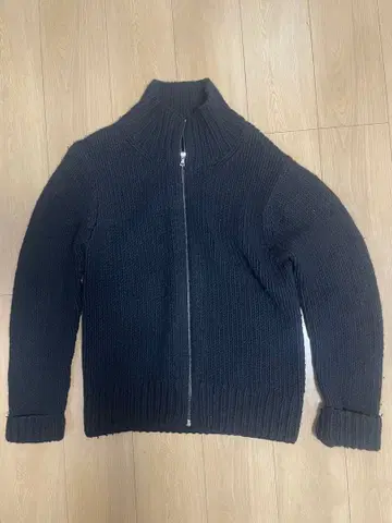 A.P.C. 다크 그레이 집업 니트