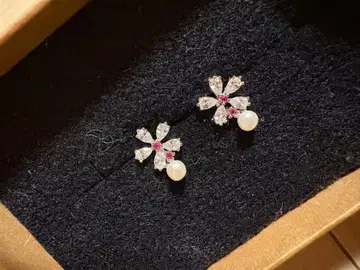 꽃 모티브 펄 크리스탈 귀걸이 벚꽃