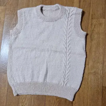 26. 손뜨개질 털실 베스트