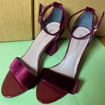 [ M 사이즈 ] 버건디 벨벳 앵클 스트랩 하이힐