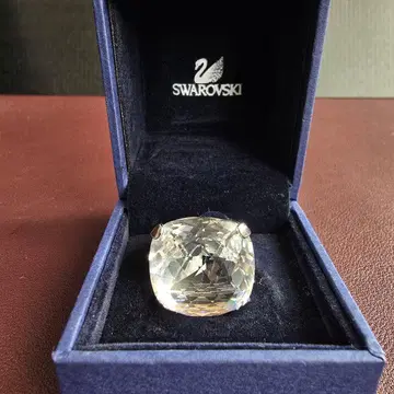 Swarovski 스와로브스키 클리어 스톤 반지 박스 포함 미사용
