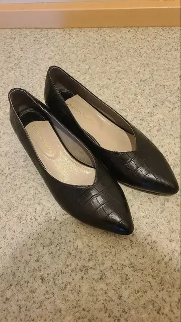 [ ORiental TRaffic ] 악어 엠보싱 펌프스