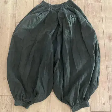 다크 그레이 M 사이즈 벌룬 팬츠