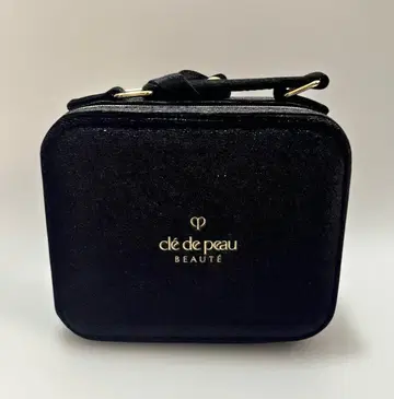 샘플 포함 끌레드뽀 2025 홀리데이 컬렉션 오리지널 파우치