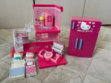 헬로키티 인형의 집 세트