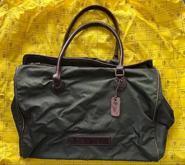 페리지 올리브 그린 나일론 보스턴 백