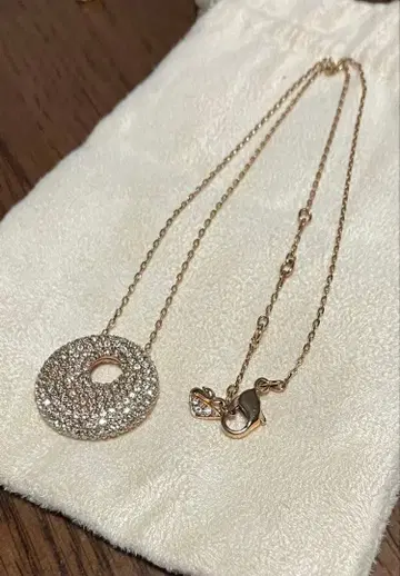 스와로브스키 목걸이