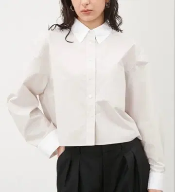 미라 오웬 Mila Owen 단추 와이드 슬리브 짧은 기장 셔츠