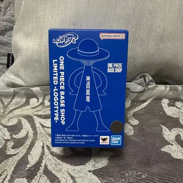 원피스 베이스샵 한정판 루피 피규어 1