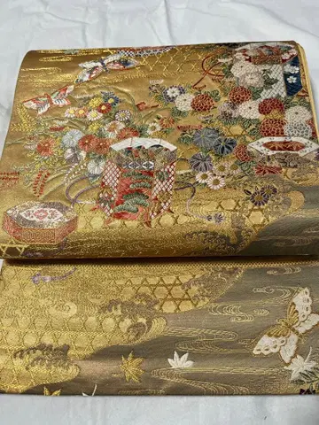 골드 컬러 후쿠로 오비 꽃무늬 나비 패턴