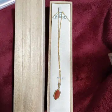 오렌지 육각형 펜던트 목걸이