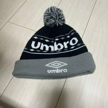 UMBRO 털실 장식 니트 모자