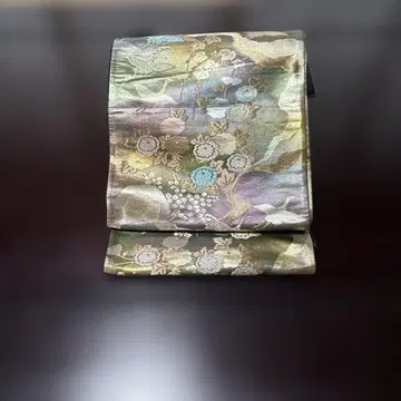 후쿠로 오비 칠색으로 빛나는 학, 기타 무늬