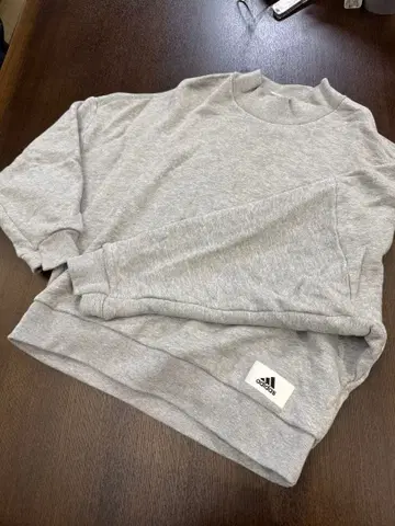 adidas 모크넥 트레이닝복 그레이 M 사이즈