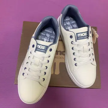 LAST 가격 인하 MOZ 빅 패턴 와펜 통굽 경량 스니커즈