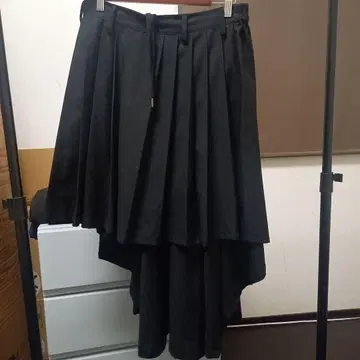 비전통적인 레이어드 스커트 TAKATO 착용 유사