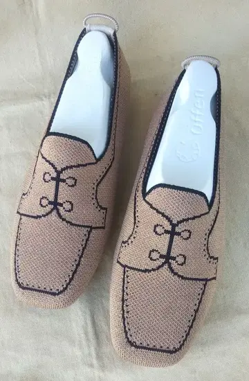 Offen 스퀘어-롬페 로퍼 카멜 24cm