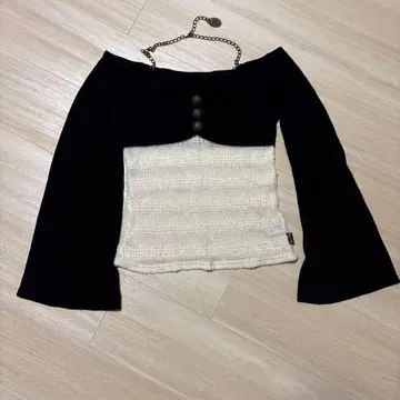 [ 새상품급 ] d.i.a 오프숄더 니트