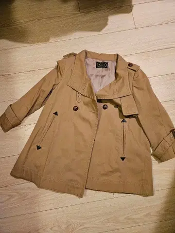 난 유니버스 트렌치코트 M 사이즈