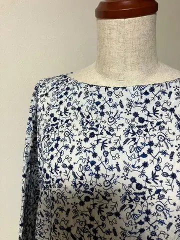 퓨어세신 올 패턴 자수 원피스