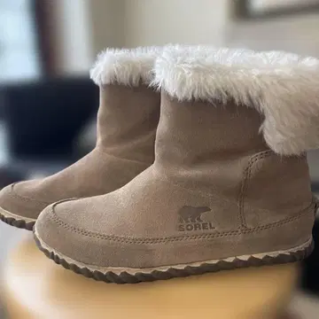 SOREL 여성용 아웃 앤 어바웃 부티 24cm