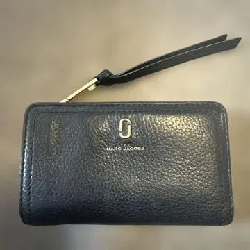 THE MARC JACOBS 블랙 이단 접이식 지갑