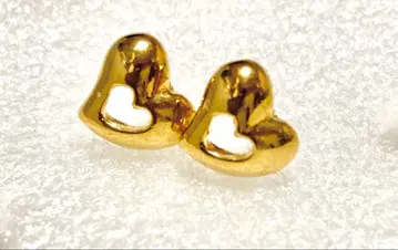 하트 모양 귀걸이