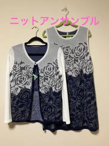 장미 무늬 니트 앙상블