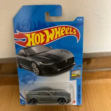 Hot Wheels Factory Fresh 그레이 재규어 F 타입